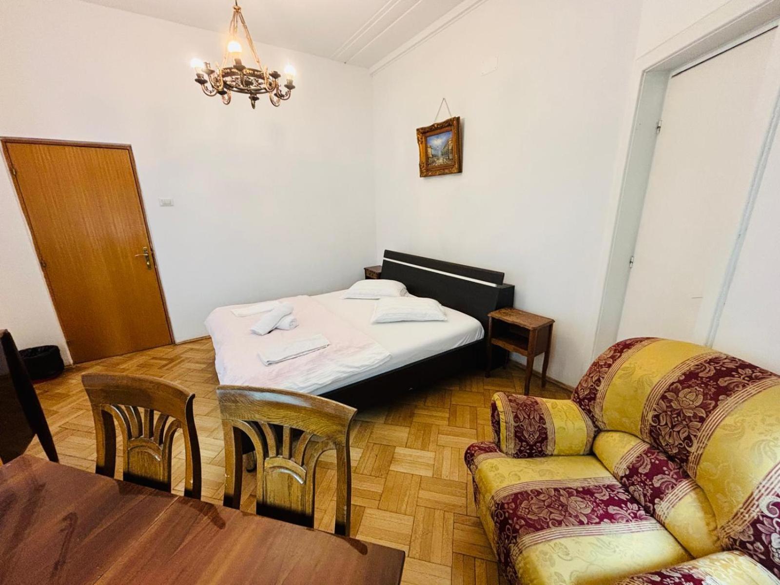 Iancu Apartments Bukarest Eksteriør billede